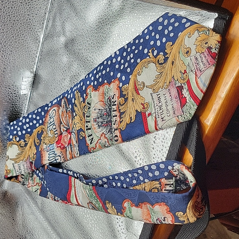 Necktie Navy Blue Tabasco Sauce Oysters J10387